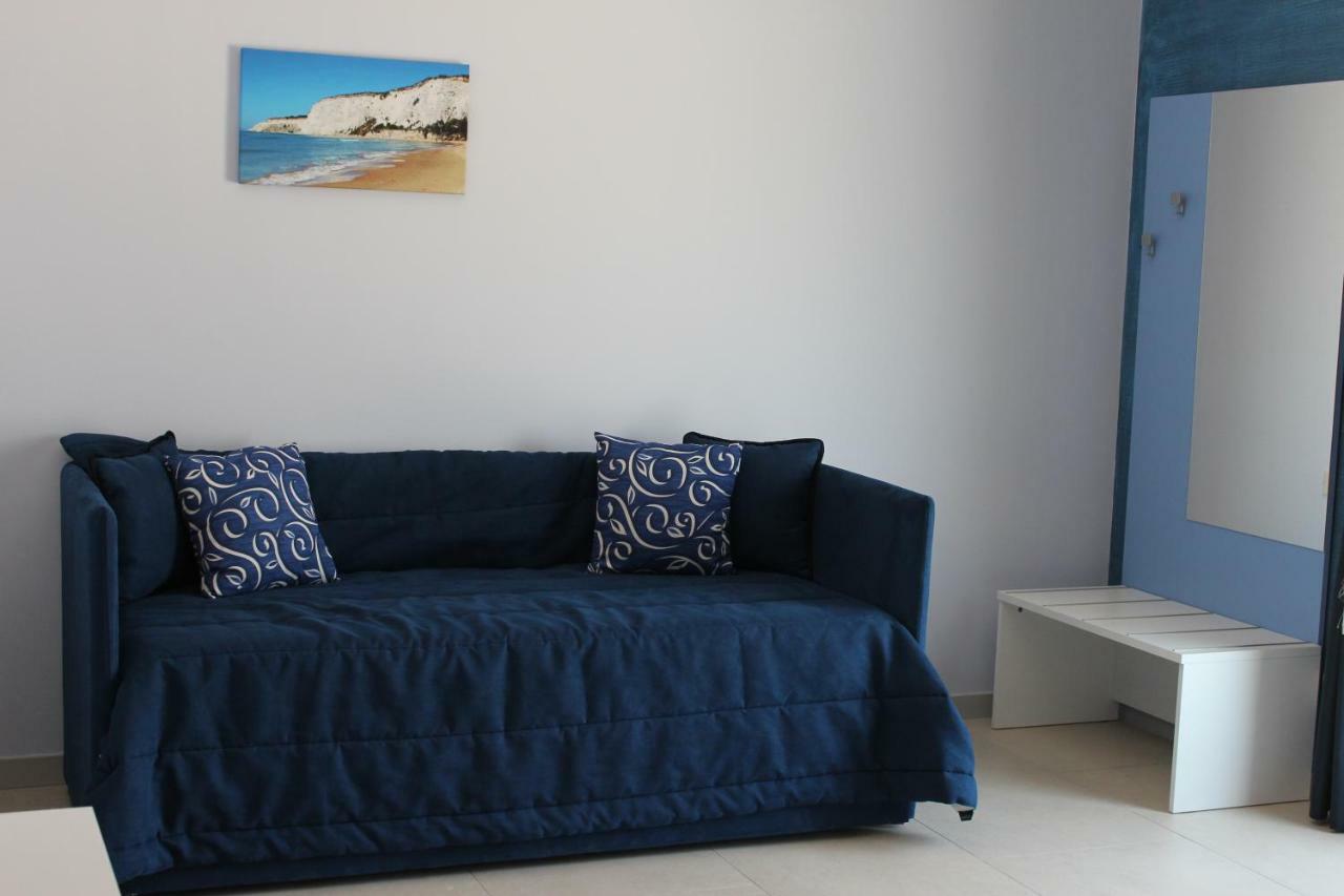 B&B L'Eden Di Capo Bianco Montallegro Extérieur photo